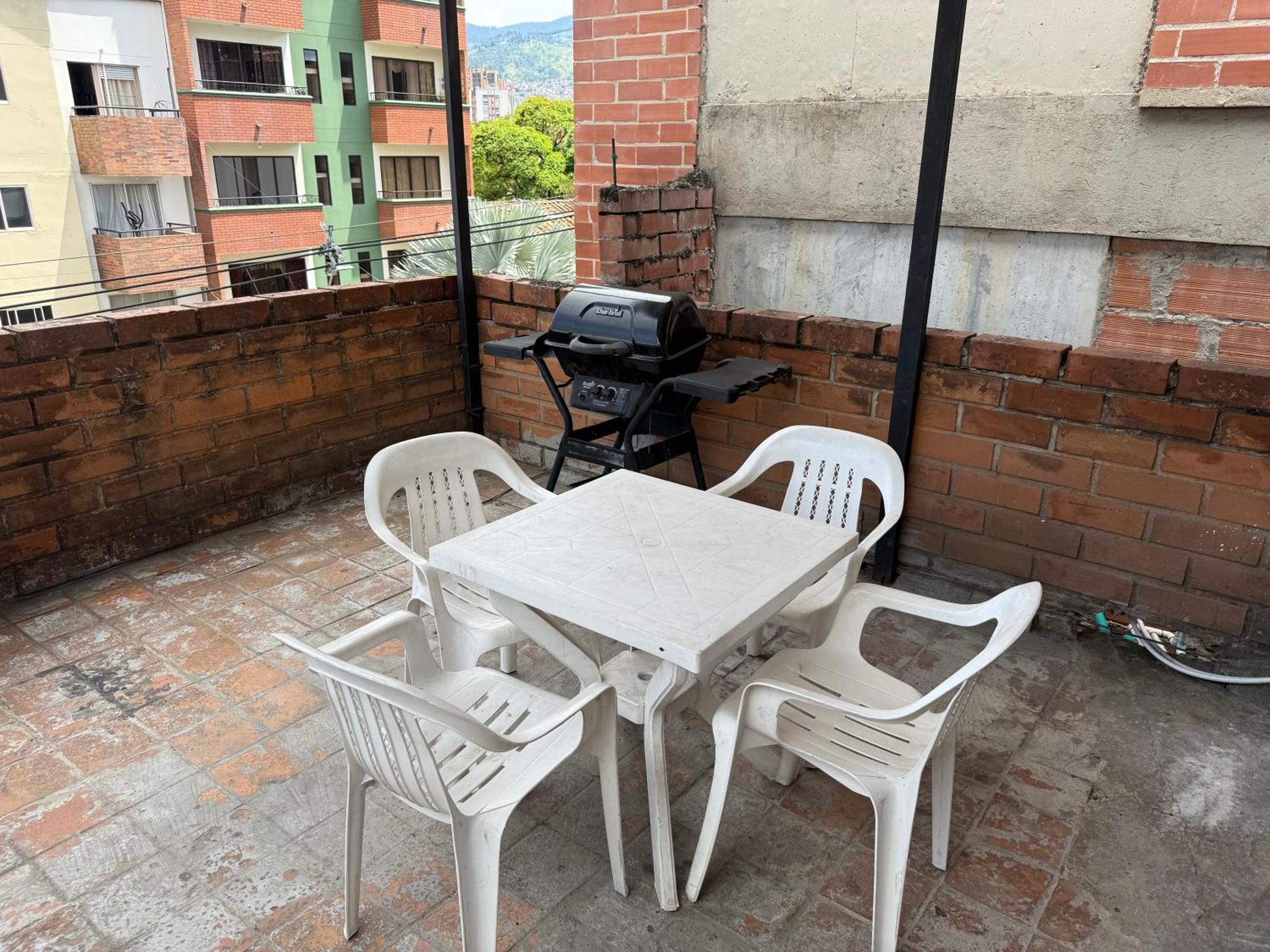 Apartamento Hermoso Y Lujoso Con Excelente Ubicacion Medellín